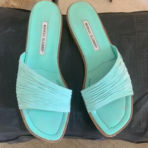 MANOLO BLAHNIK SUEDE UPPERS AND LEATHER SANDALS